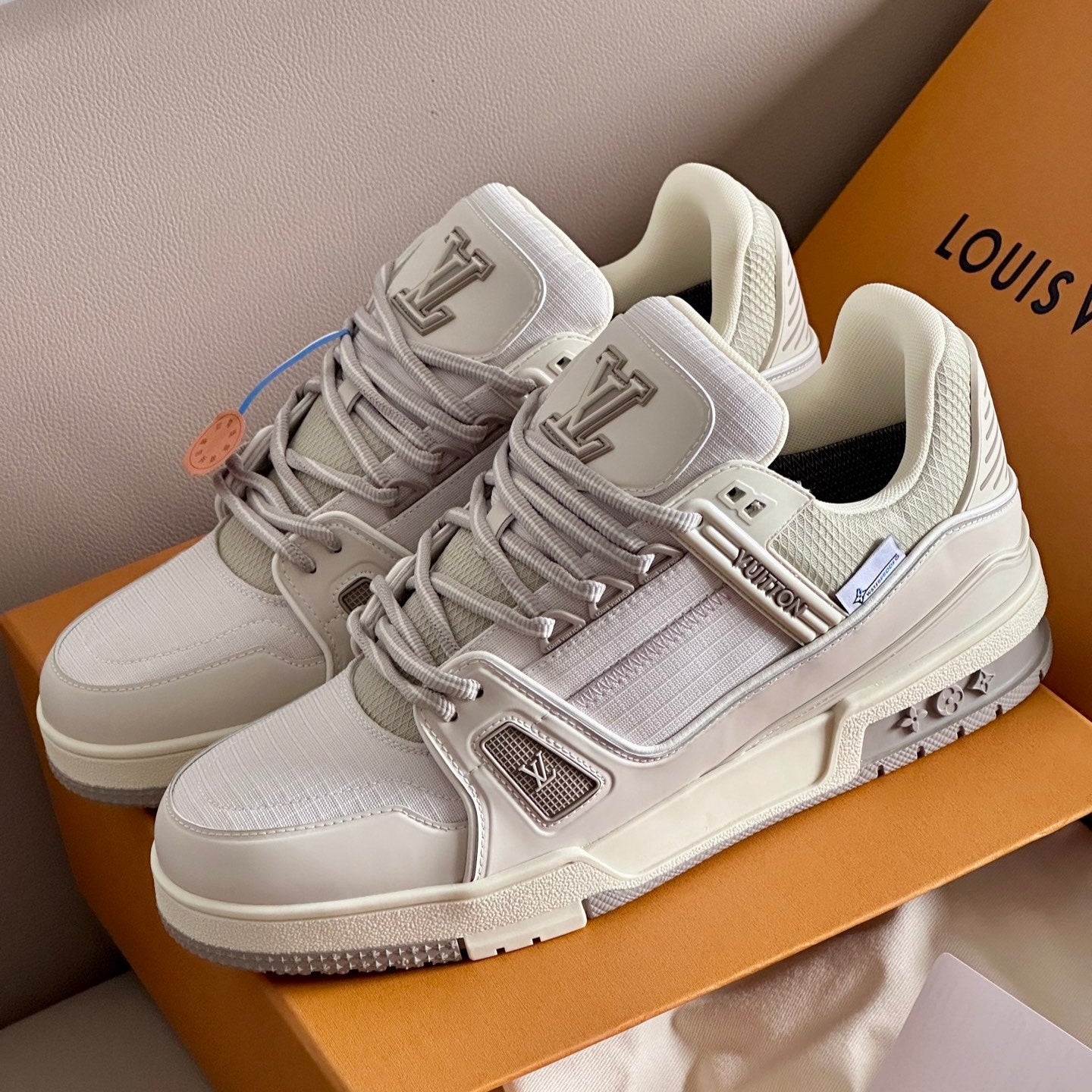 TRAINER Sneakers - LOUIS VUITTON