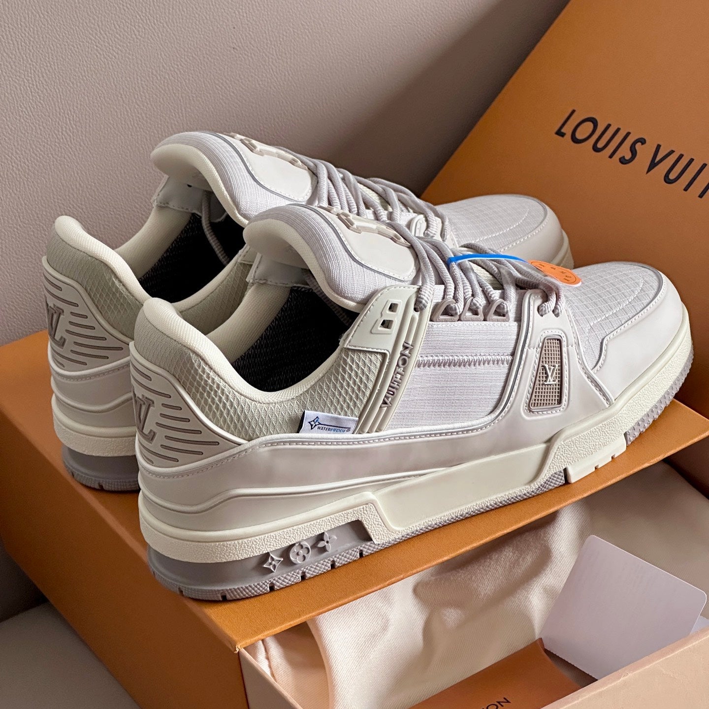 TRAINER Sneakers - LOUIS VUITTON