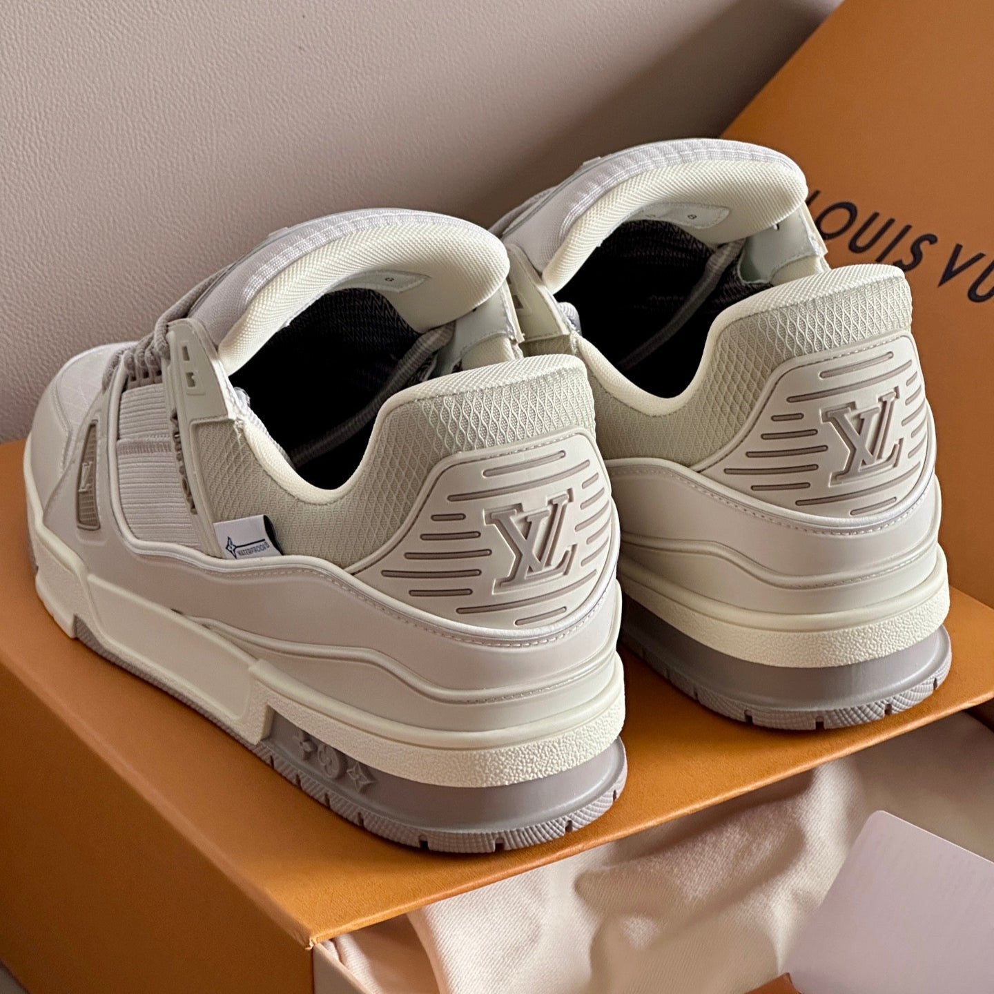 TRAINER Sneakers - LOUIS VUITTON
