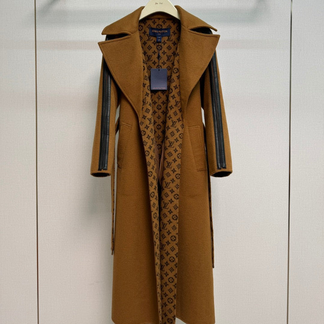 LV New double-sided coat collection - LOUIS VUITTON