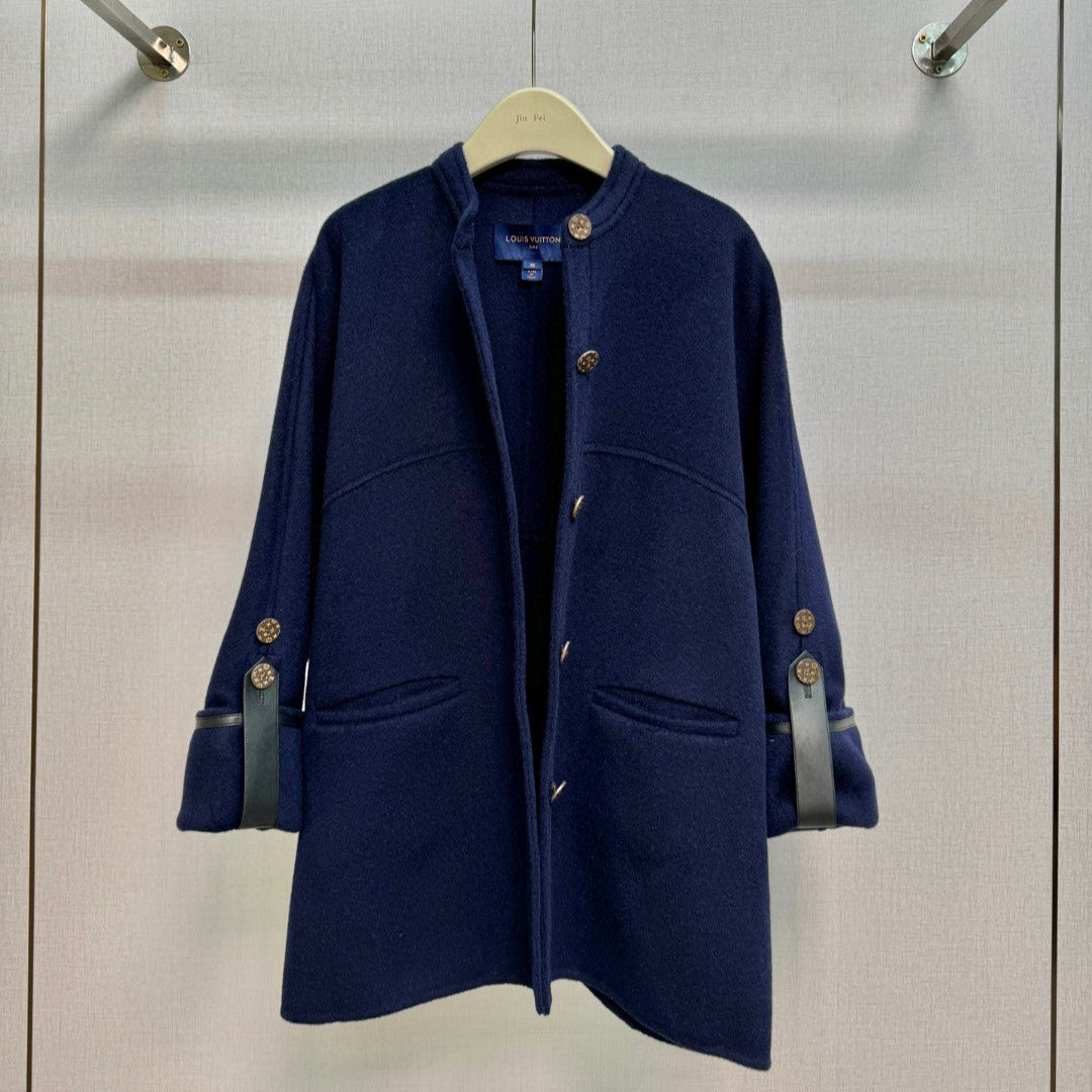 LV New double-sided coat collection - LOUIS VUITTON