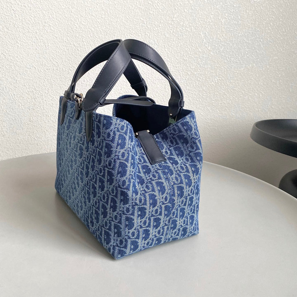 Caro Vanity - DIOR