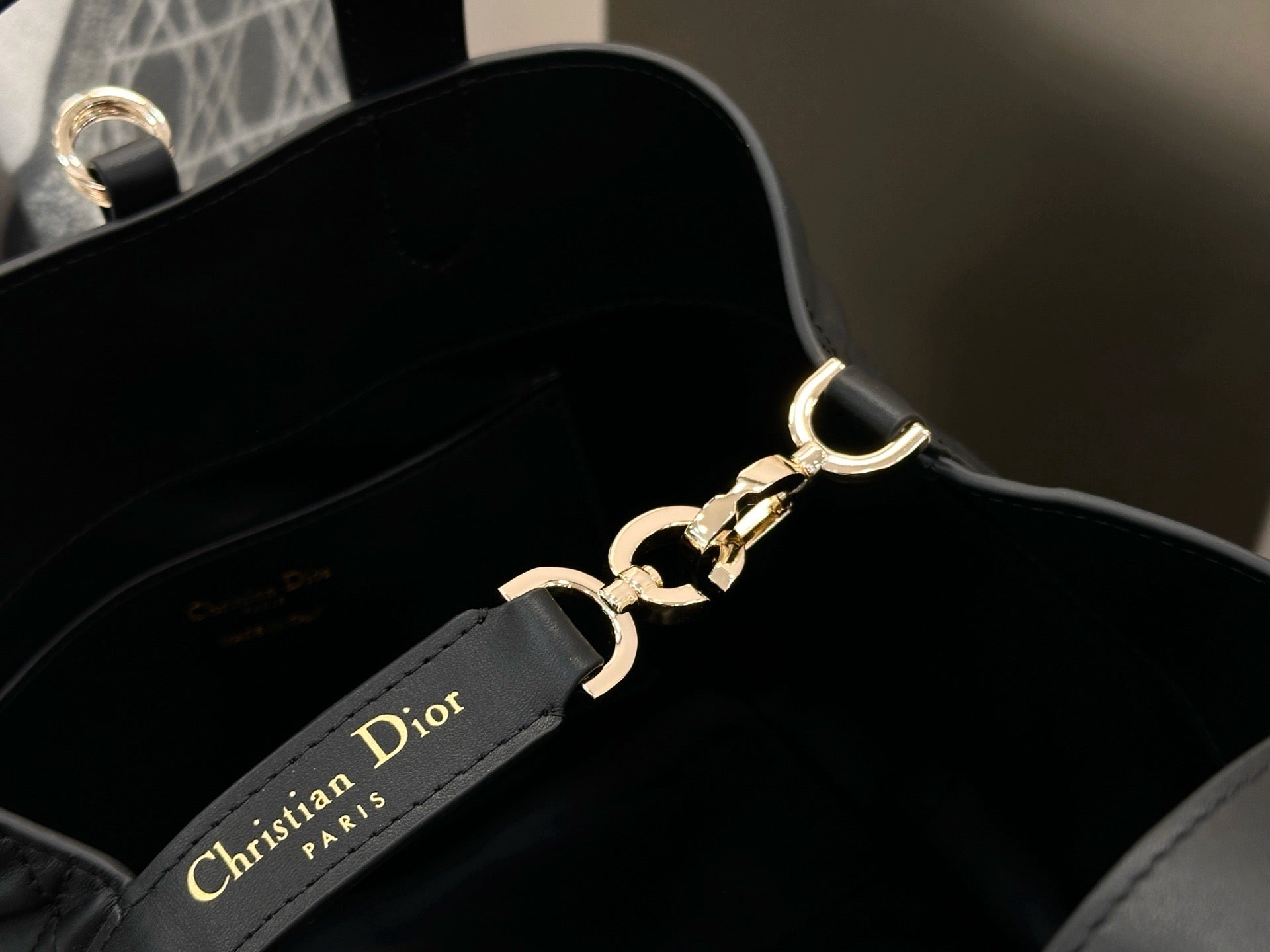 Toujours - DIOR