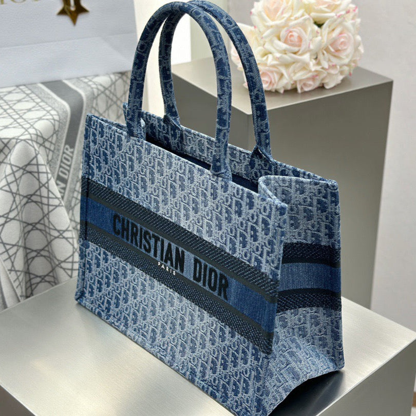Book Tote Medium - DIOR