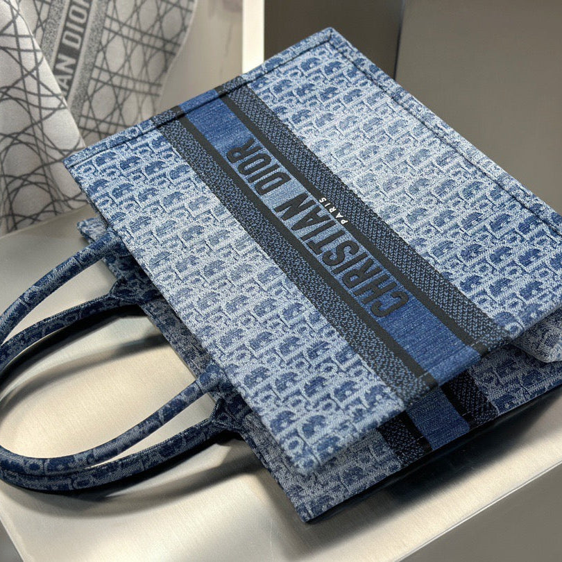 Book Tote Medium - DIOR